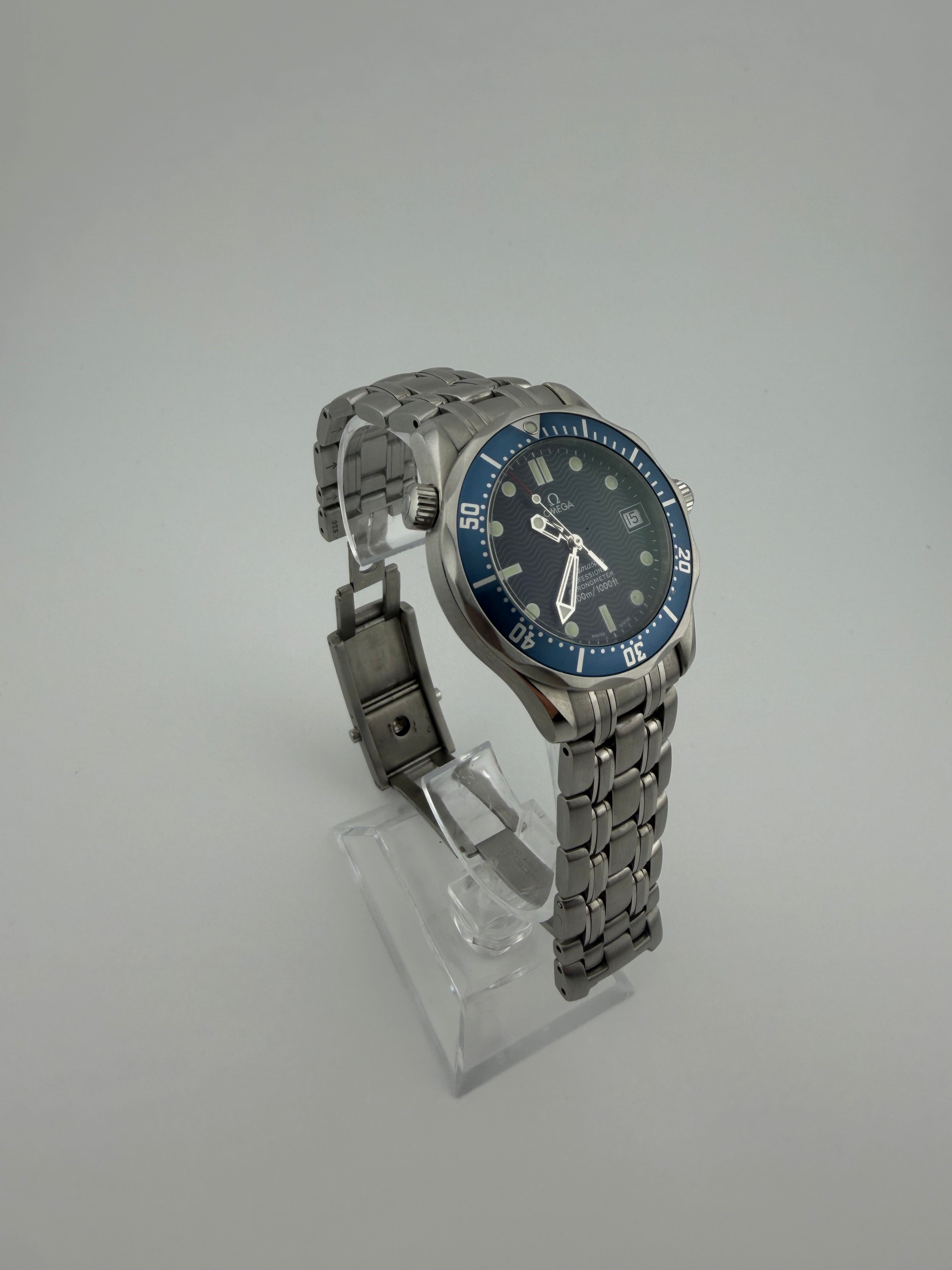 Omega Seamaster 2531.80 Diver 300M Dial Quartz Mid-Size 36.25mm