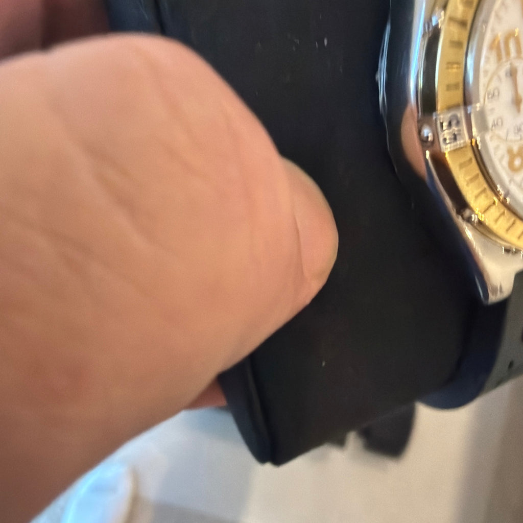 Breitling Chronomat D13050. 18k Bezal